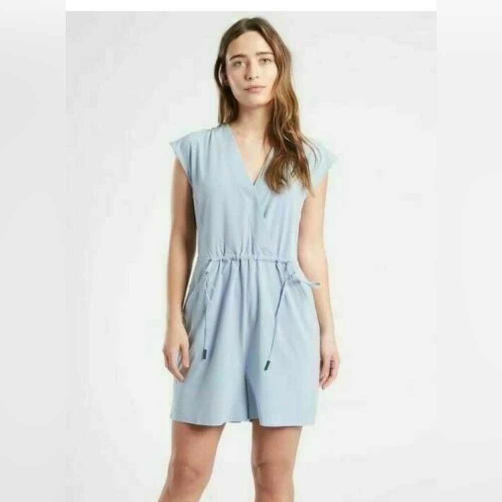 Athleta Marlow Romper in Blue Star Size Medium